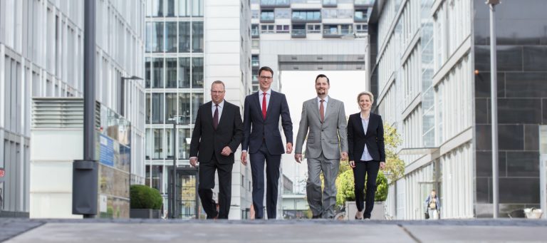 Unsere Partner vor den Kranhäusern