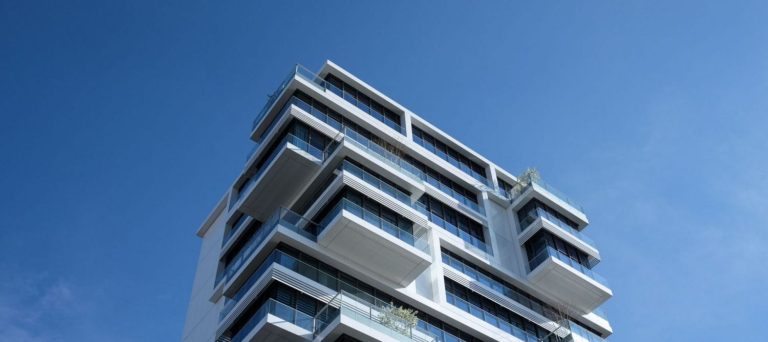 Immobilien - Immobilien steuerfrei verkaufen: Eigennutzung, Erbschaft & 10-Jahresfrist